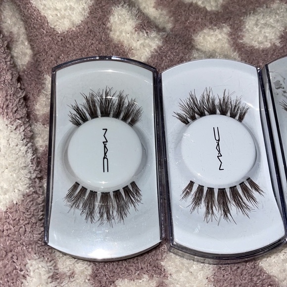 Rare! Discontinued MAC #35 lashes - Picture 3 of 3